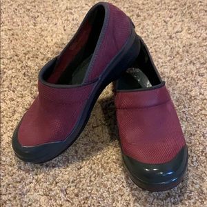 Dansko Volly burgundy Print Nubuck clog slide on size EU 38 US 8